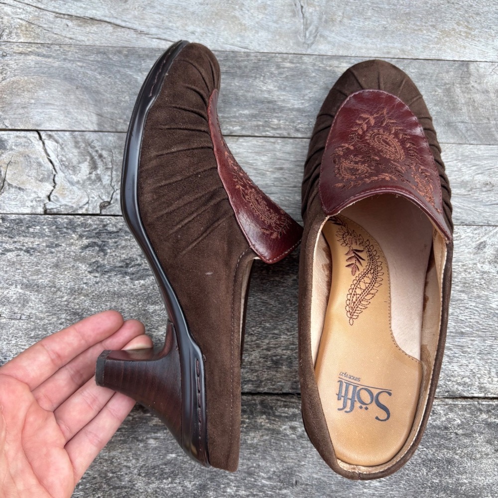 Brown Suede Tooled Leather Paisley Round Toe Slip On Regency Mules Size 7W - Picture 5 of 10